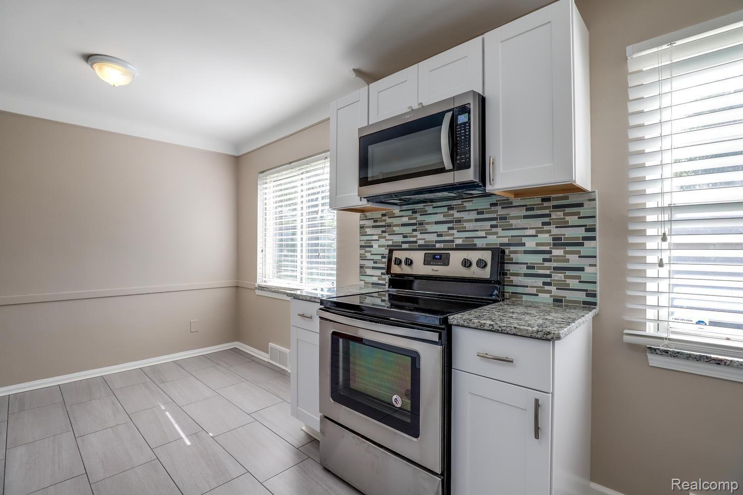 17241 Sunderland Road Detroit, MI 48219 - Photo 6 of 17 17241 Sunderland Rd Detroit MI-large-023-040-17241 Sunderland Rd Detroit MI-1500x1000-72dpi.jpg