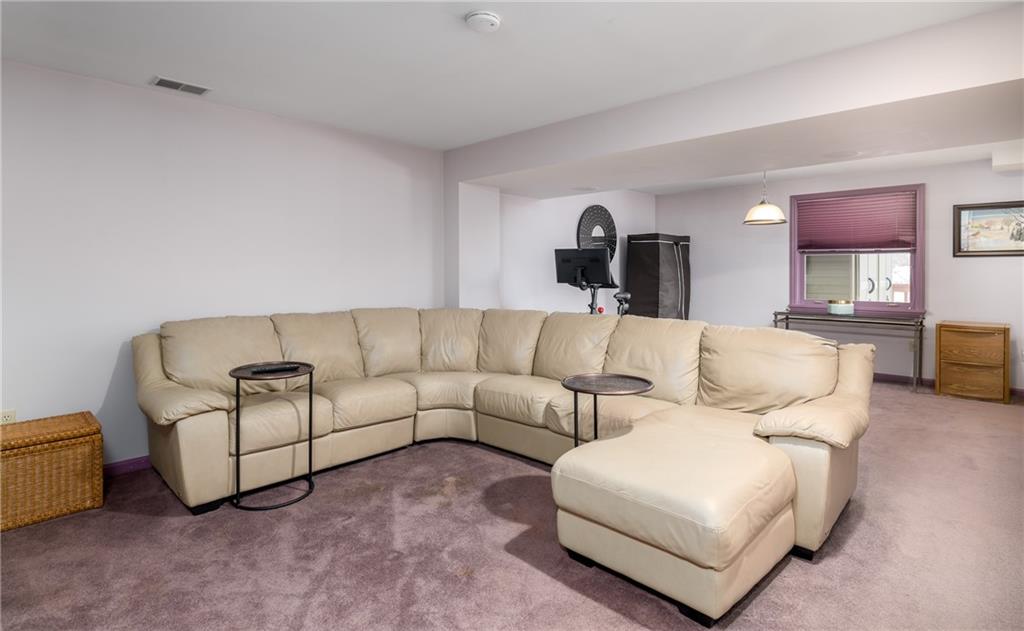 45 Spring Valley Drive Washington, PA 15301 - Photo 21 of 26 a living room with furniture