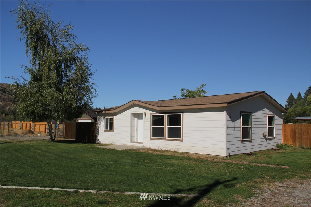 1008 Riverside Avenue Twisp, WA 98856 - Photo 1 of 22