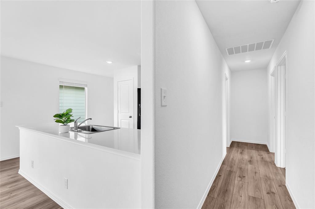 516 Rancho Del Cielo Loop Jarrell, TX 76537 - Photo 25 of 33