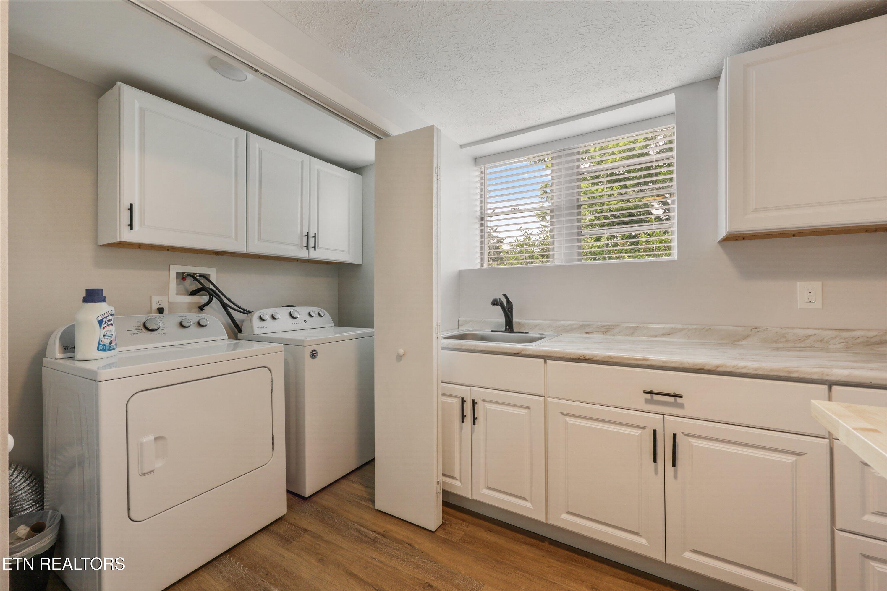 5524 Carter Road Knoxville, TN 37918 - Photo 35 of 57 Basement Kitchen