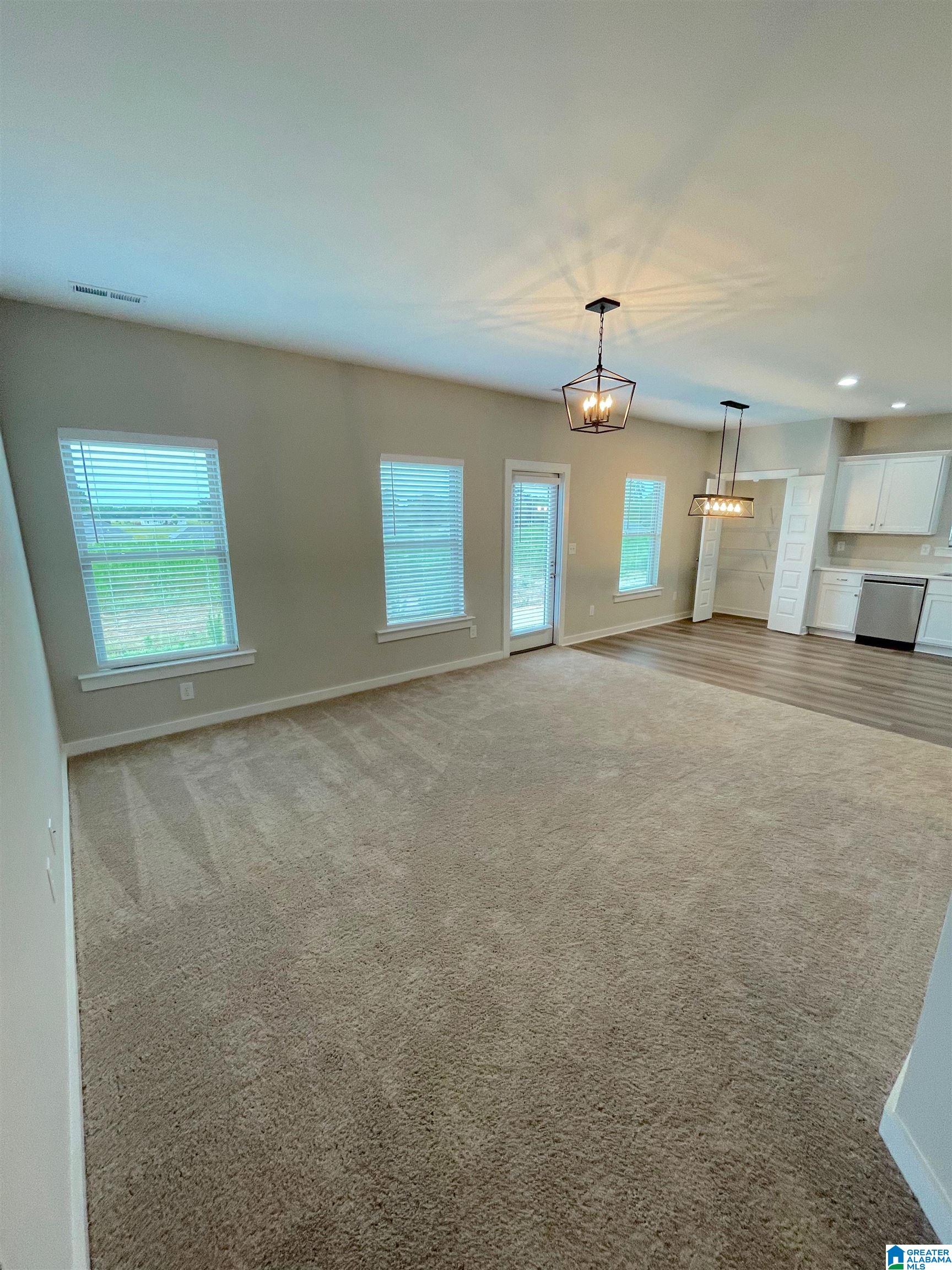 208 Graham Circle Eva, AL 35621 - Photo 4 of 28