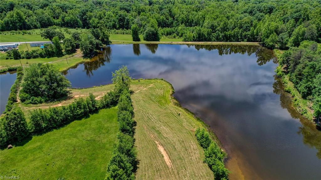 115 Washburn Lake Road Reidsville, NC 27320 - Photo 11 of 36