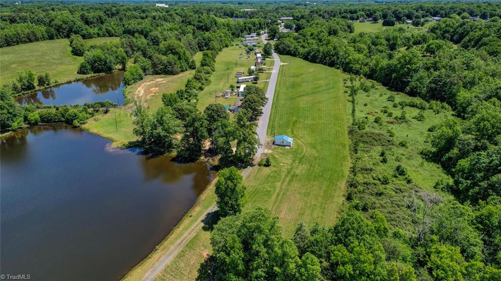 115 Washburn Lake Road Reidsville, NC 27320 - Photo 14 of 36