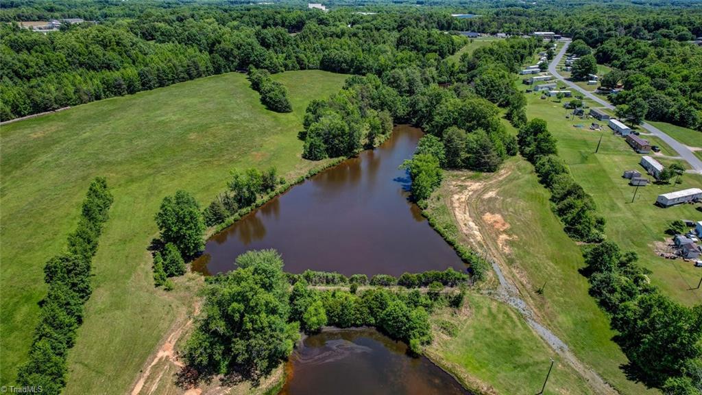 115 Washburn Lake Road Reidsville, NC 27320 - Photo 15 of 36