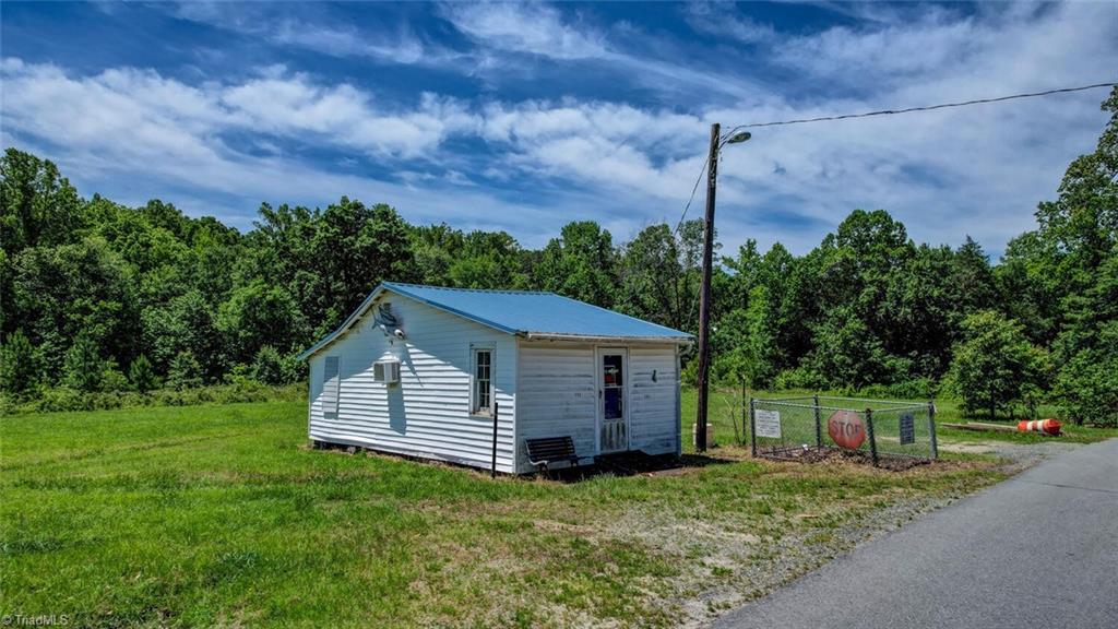 115 Washburn Lake Road Reidsville, NC 27320 - Photo 22 of 36
