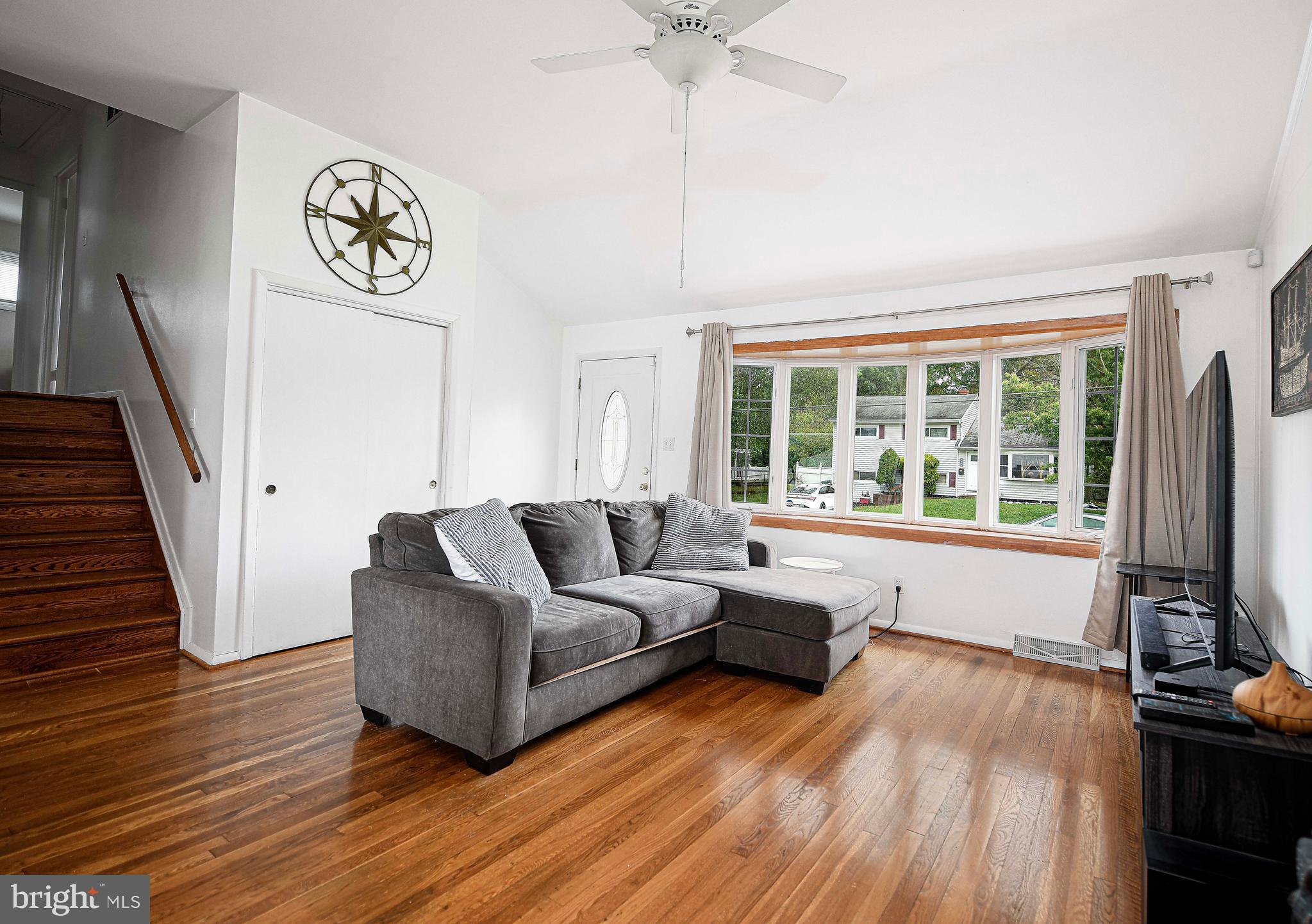 458 Roberts Way Aberdeen, MD 21001 - Photo 2 of 25 Hardwood floors throughout living spaces