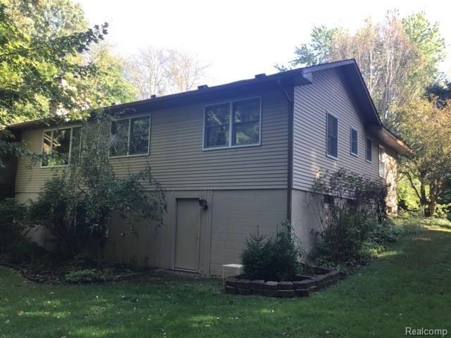 17774 Gregory Road Gregory, MI 48137 - Photo 6 of 66