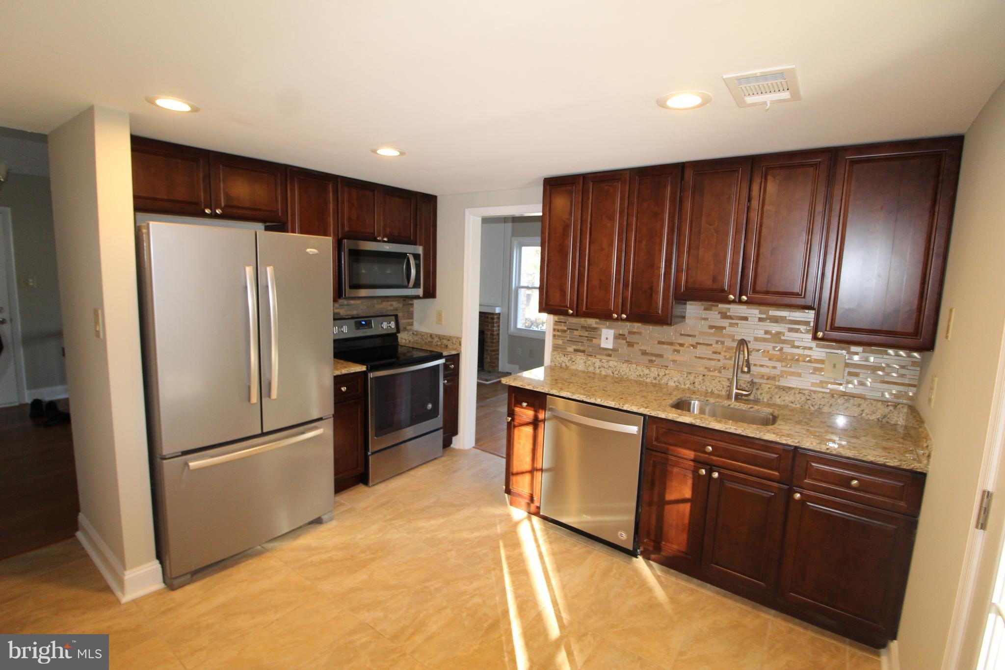 3 Greencastle Road Sterling, VA 20164 - Photo 13 of 23 Kitchen
