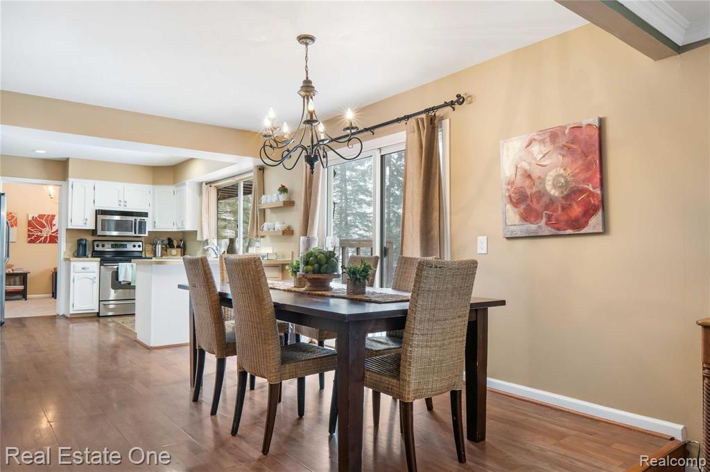 2470 Rancroft Beat Rochester Hills, MI 48306 - Photo 6 of 29