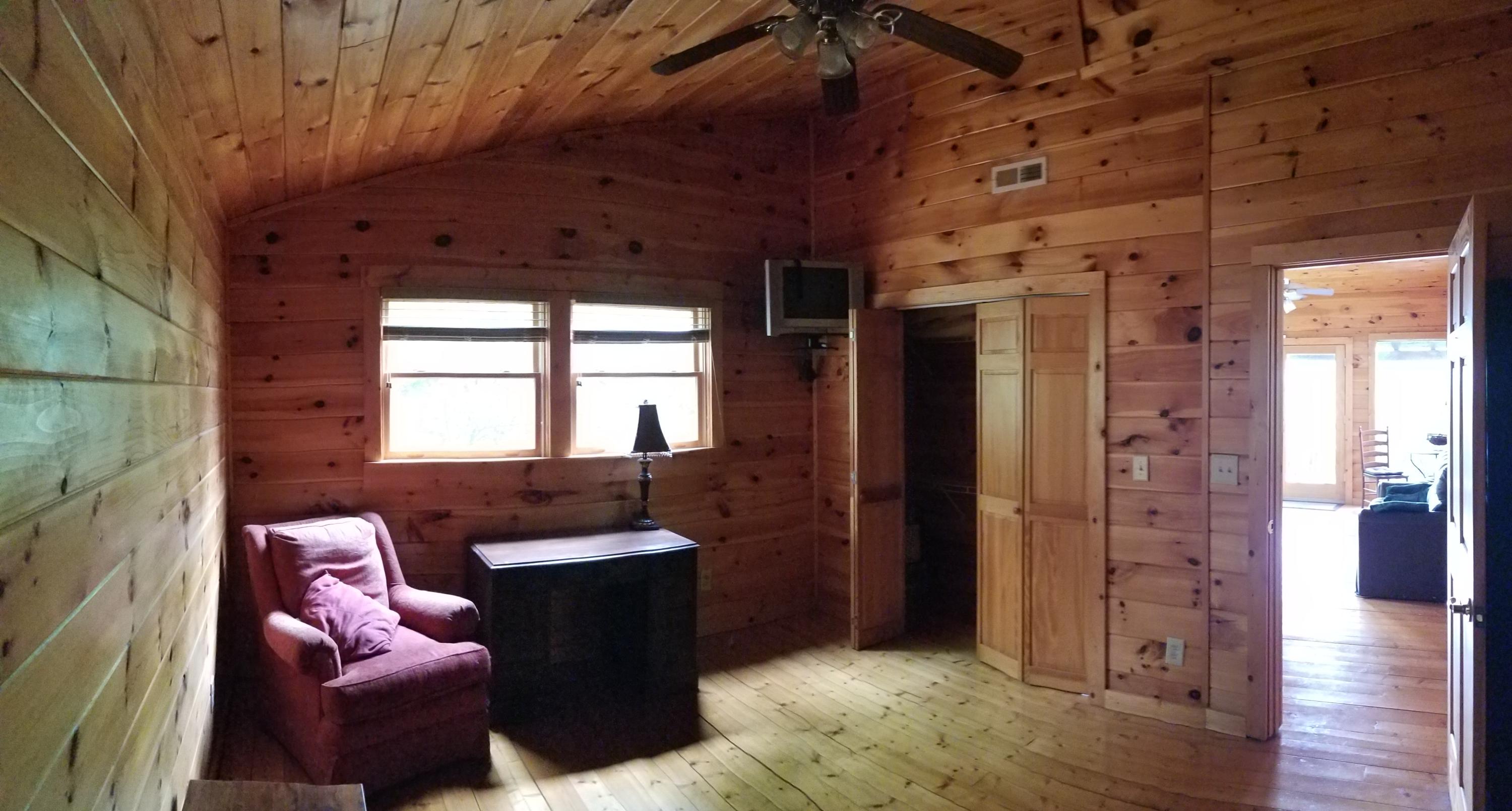 2010 Bluff Mountain Road Sevierville, TN 37876 - Photo 18 of 40 upstairs bedroom