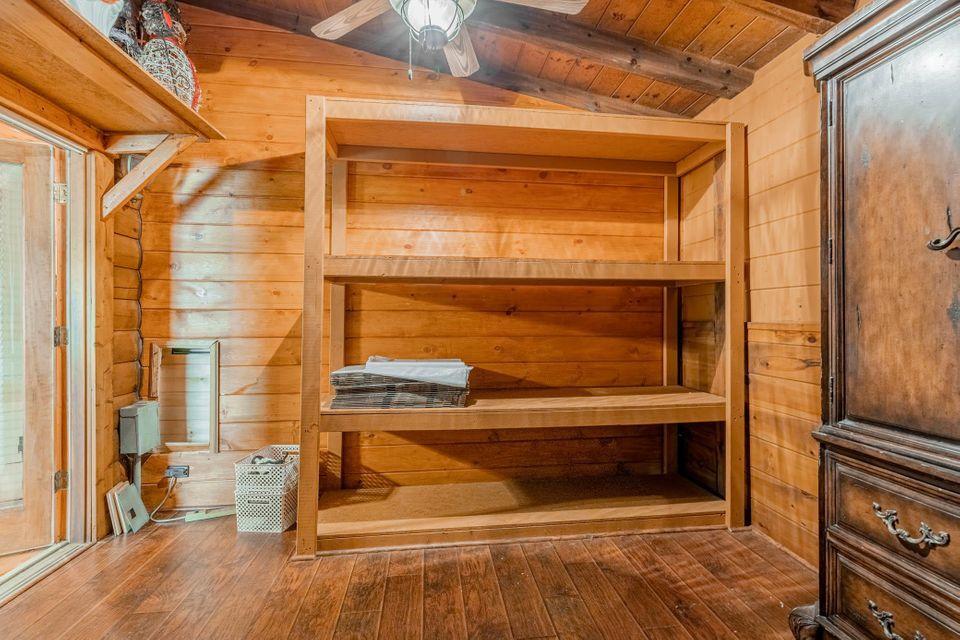 2010 Bluff Mountain Road Sevierville, TN 37876 - Photo 22 of 40 20210521210102133994000000-o