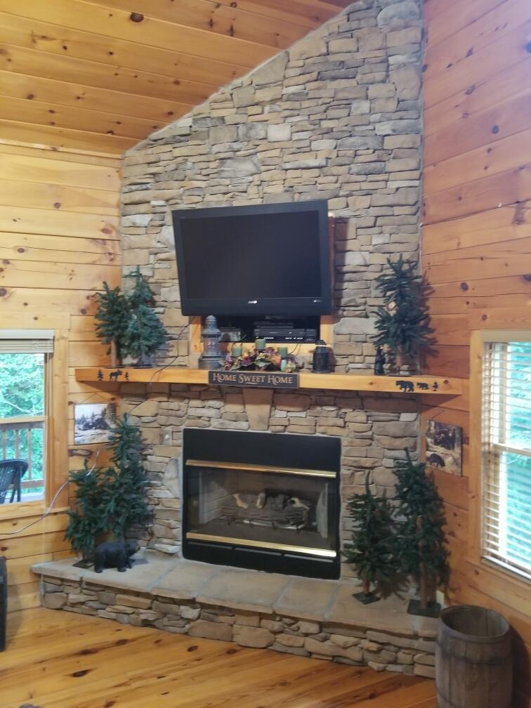 2010 Bluff Mountain Road Sevierville, TN 37876 - Photo 10 of 40 fireplace bluff