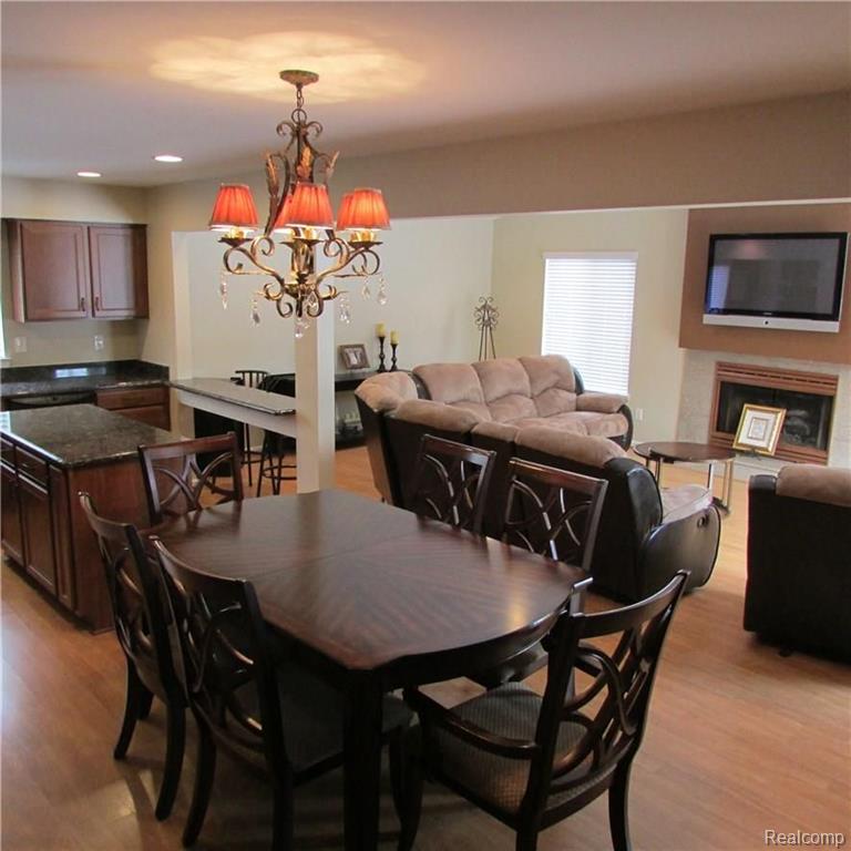 814 Francis Street Rochester Hills, MI 48307 - Photo 8 of 23