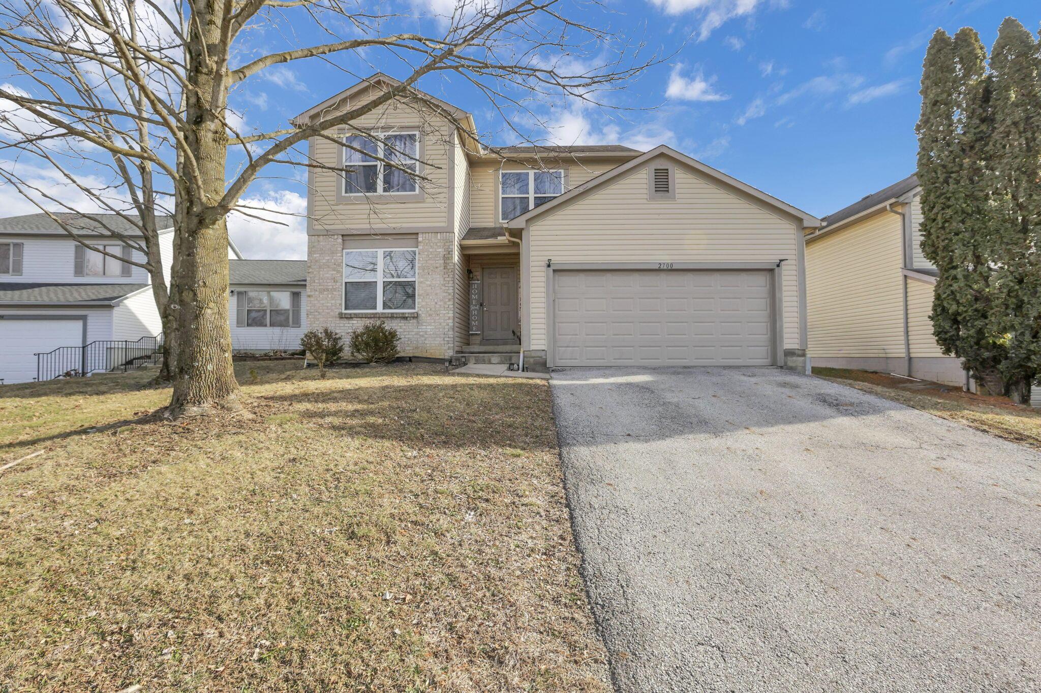 2700 Raphael Drive Columbus, OH 43232 - Photo 2 of 35 2-web-or-mls-0V3A5975
