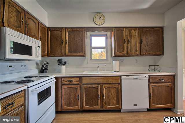 1160 Valley Road Etters, PA 17319 - Photo 3 of 15 Gallery Image 3
