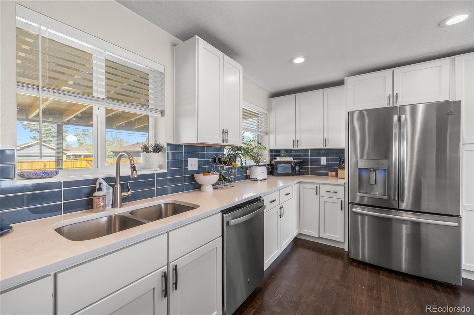 3011 Oneida Street Denver, CO 80207 - Photo 13 of 46