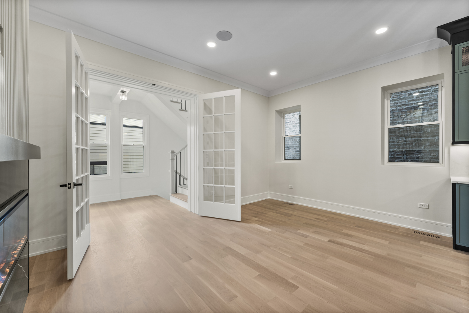 1519 West Addison Street Chicago, IL 60613 - Photo 12 of 46 Gallery Image 12