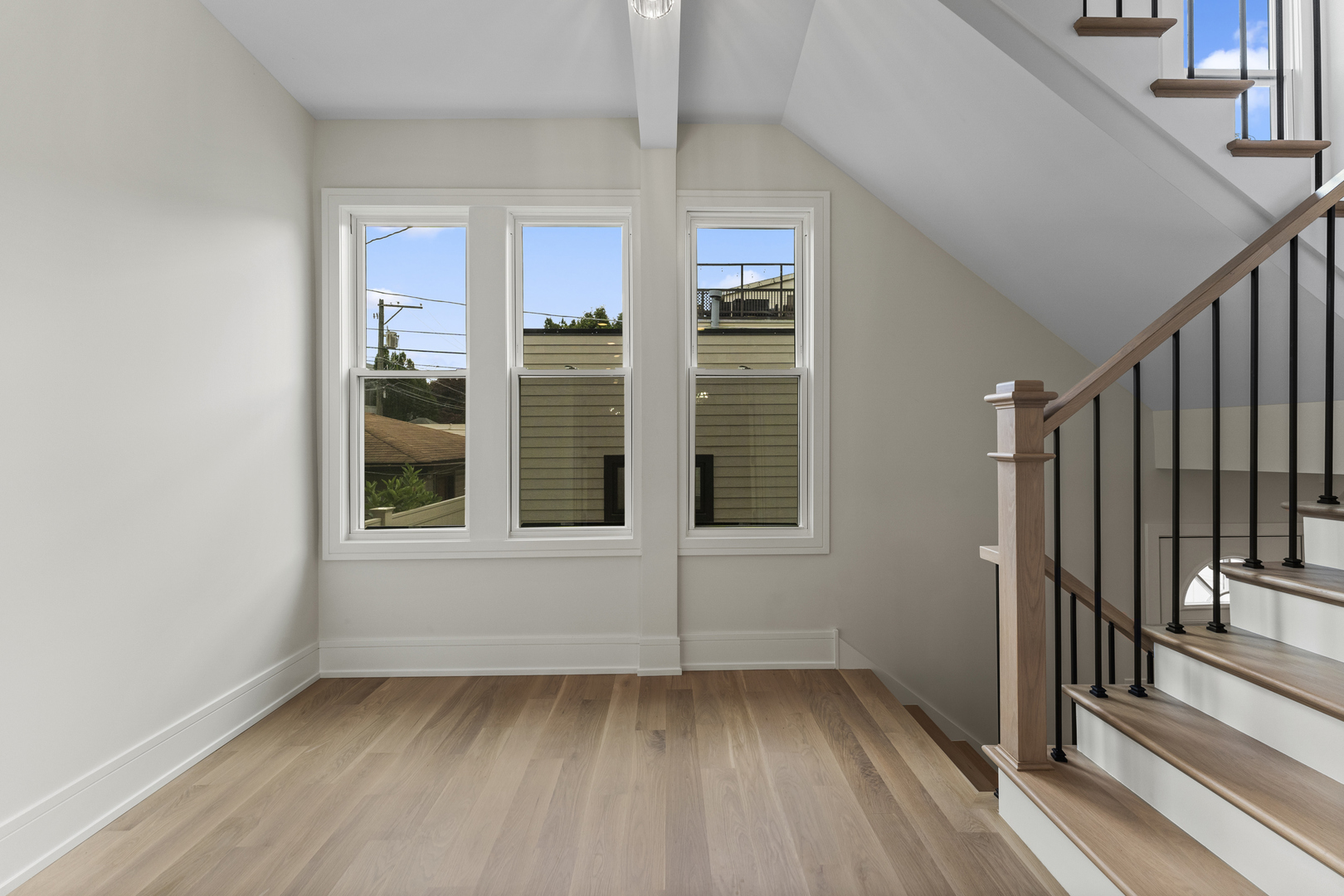 1519 West Addison Street Chicago, IL 60613 - Photo 13 of 46 Gallery Image 13