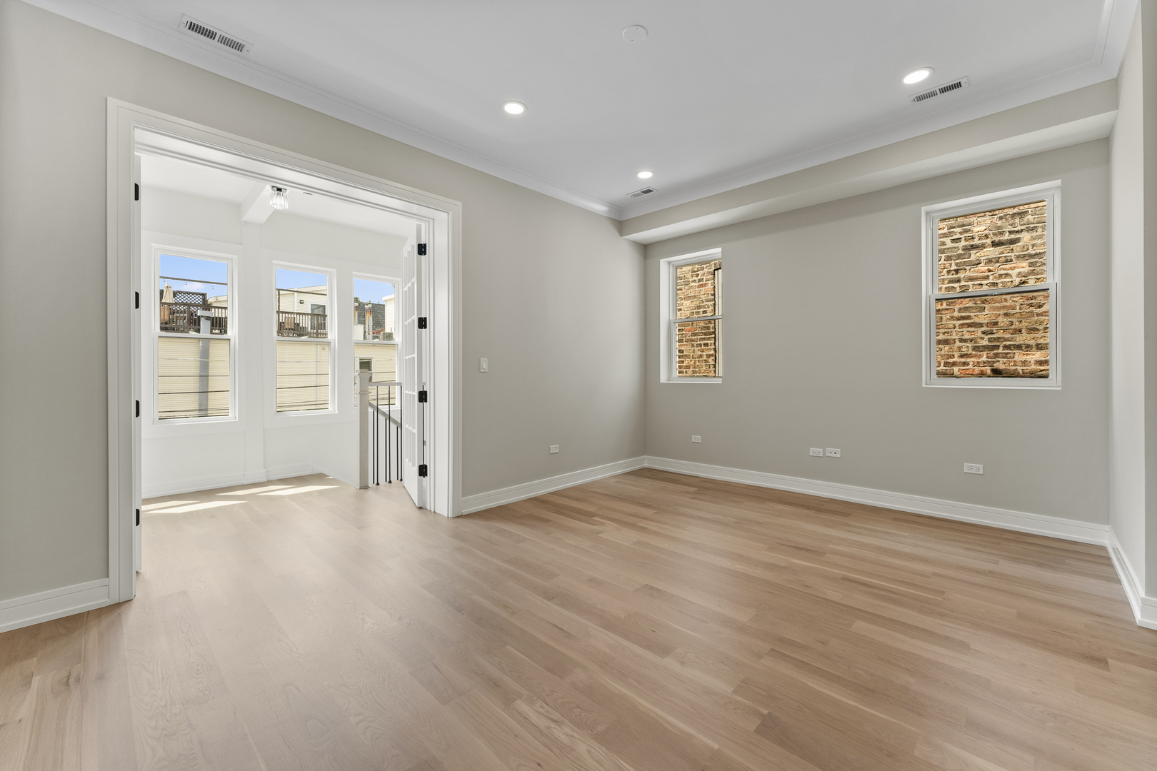 1519 West Addison Street Chicago, IL 60613 - Photo 17 of 46 Gallery Image 17