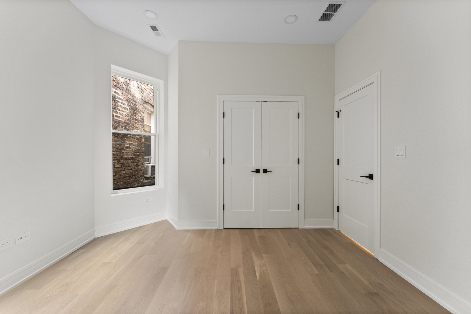 1519 West Addison Street Chicago, IL 60613 - Photo 21 of 46 Gallery Image 21