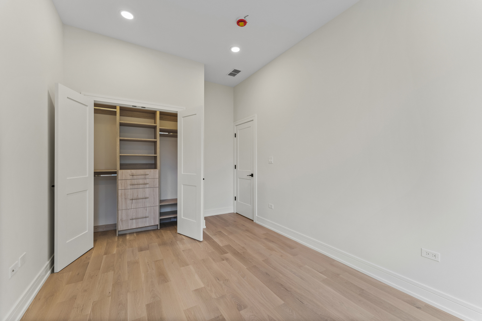 1519 West Addison Street Chicago, IL 60613 - Photo 25 of 46 Gallery Image 25