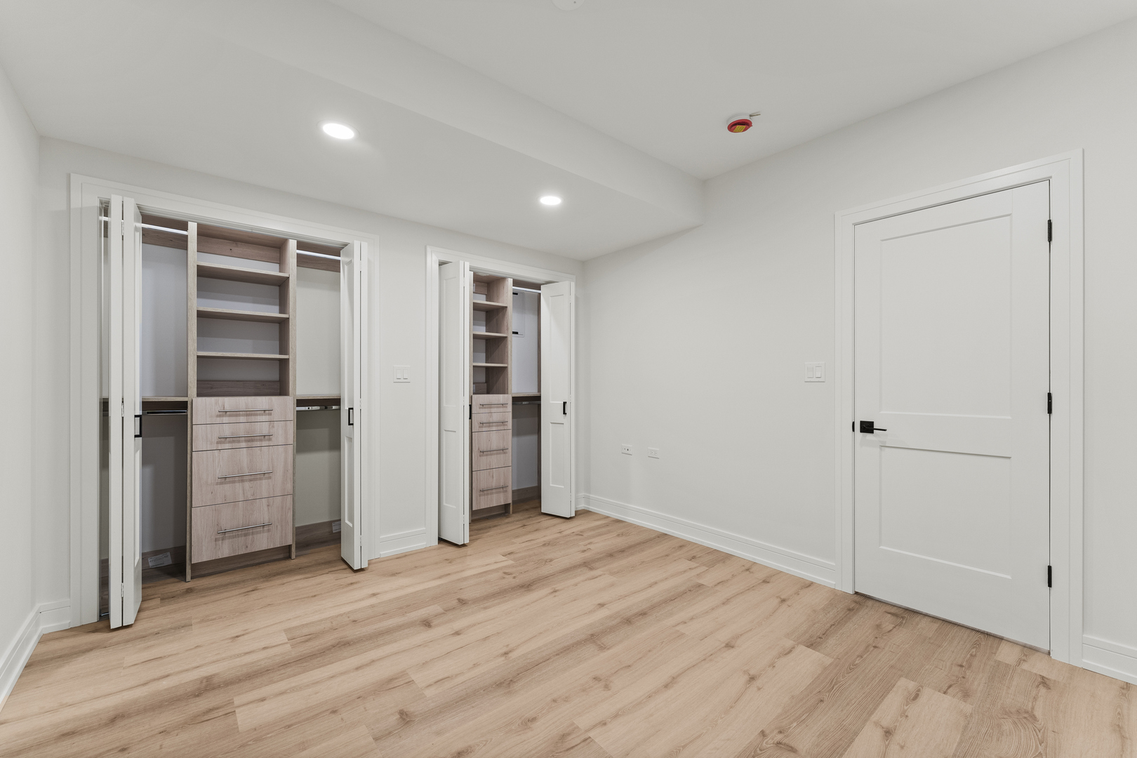1519 West Addison Street Chicago, IL 60613 - Photo 31 of 46 Gallery Image 31