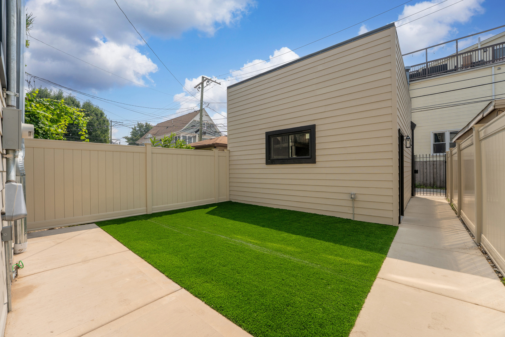 1519 West Addison Street Chicago, IL 60613 - Photo 34 of 46 Gallery Image 34