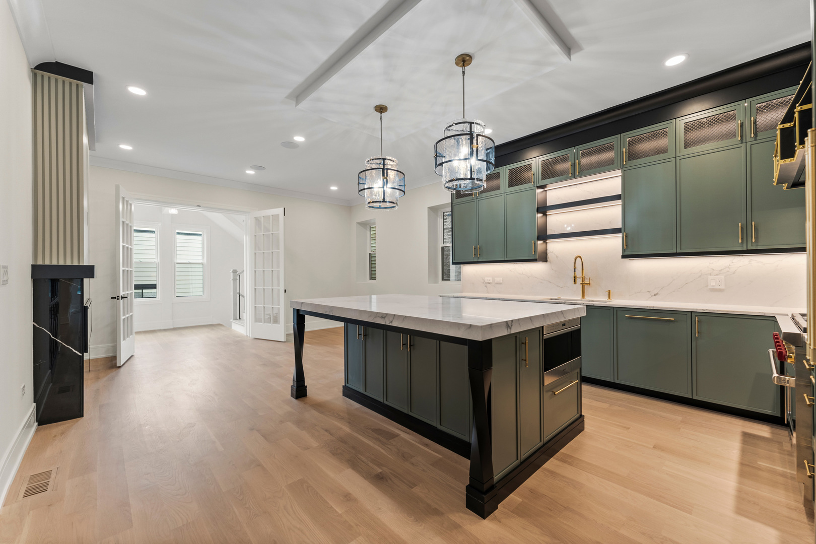 1519 West Addison Street Chicago, IL 60613 - Photo 7 of 46 Gallery Image 7