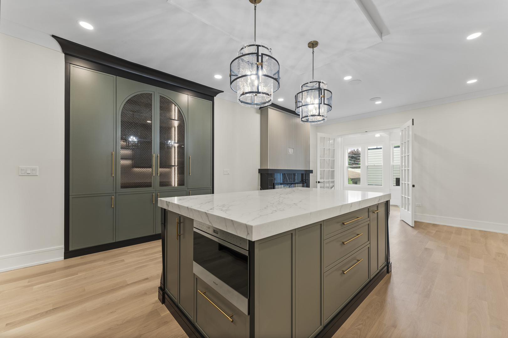1519 West Addison Street Chicago, IL 60613 - Photo 10 of 46 Gallery Image 10