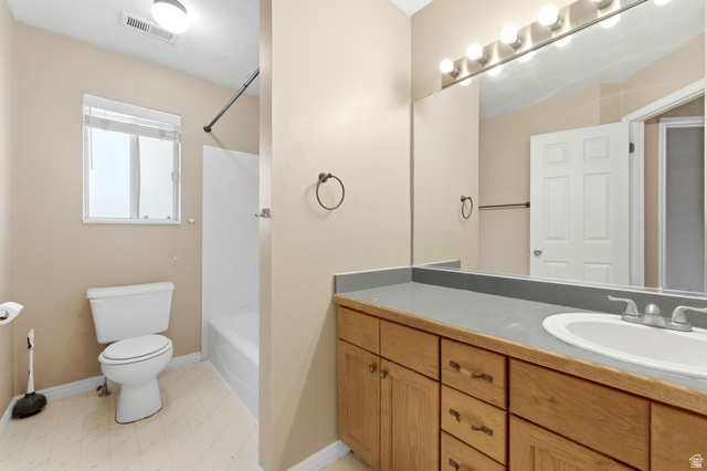 1052 South 950 East, Unit 33 Provo, UT 84606 - Photo 8 of 12 Full bath featuring vanity, shower / washtub combination, and light flooring