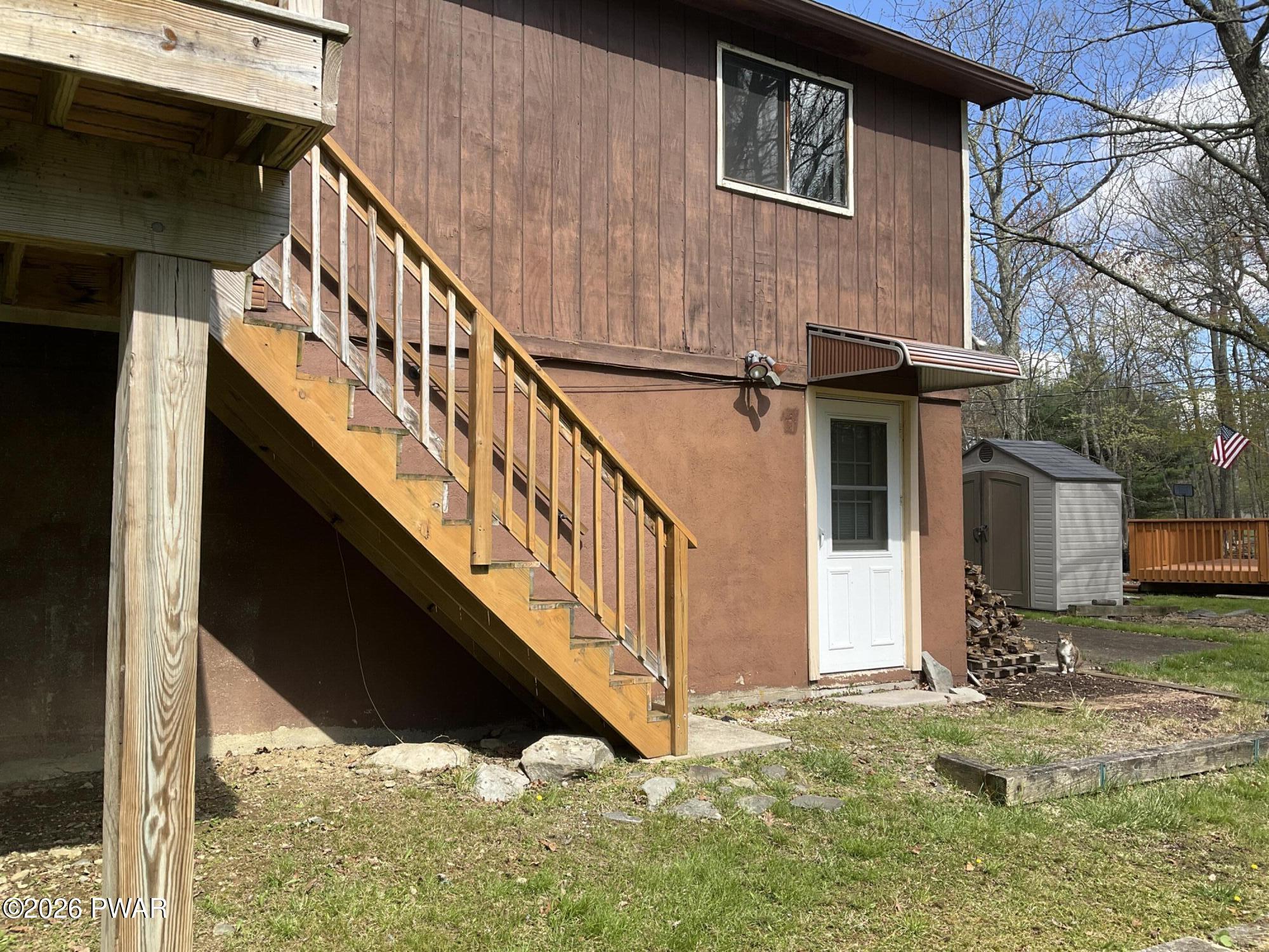 154 Roundhill Road Dingmans Ferry, PA 18328 - Photo 40 of 47