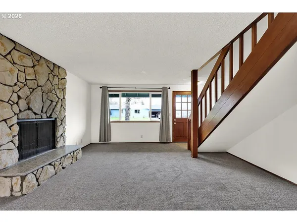 $535,000 | 25122 Cheney Drive, Veneta, OR 97487