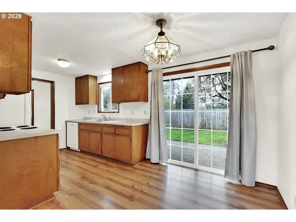 $535,000 | 25122 Cheney Drive, Veneta, OR 97487