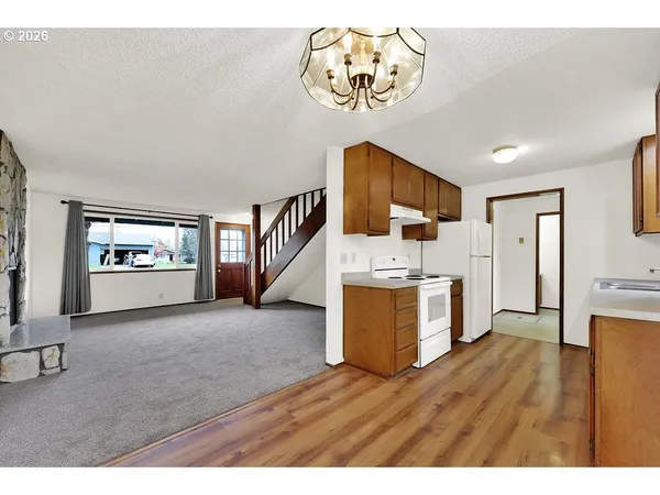 $535,000 | 25122 Cheney Drive, Veneta, OR 97487