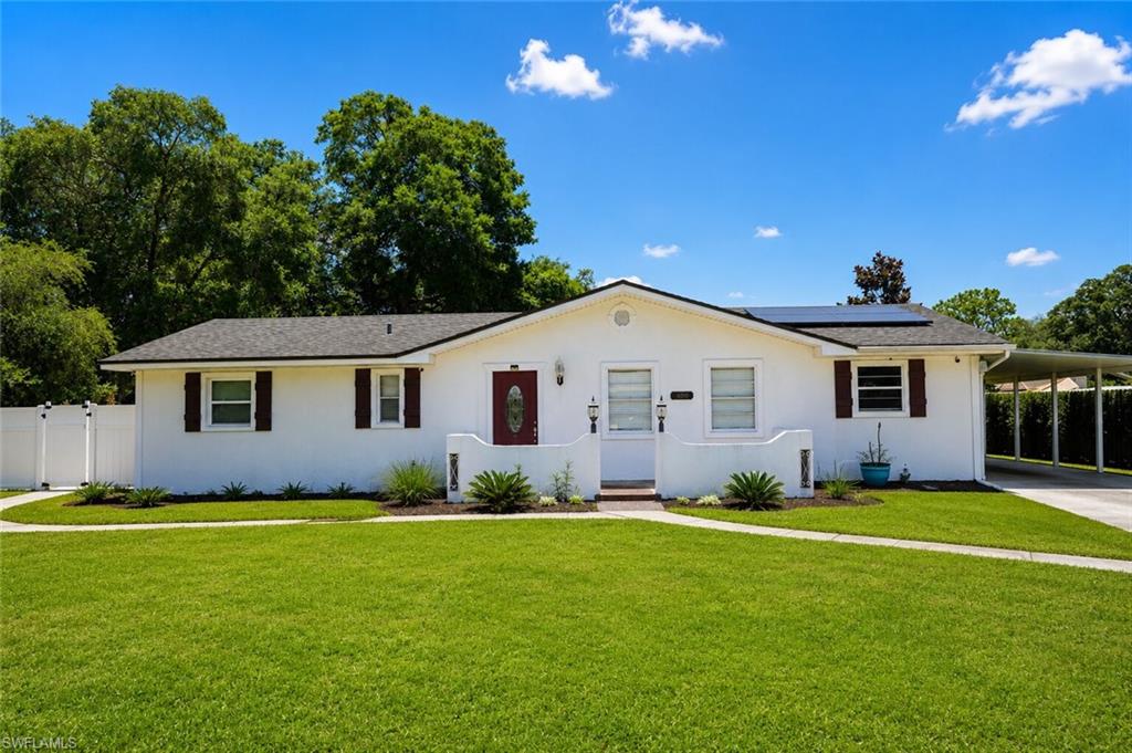 655 Pointview Road Keystone Heights, FL 32656 - Photo 2 of 47
