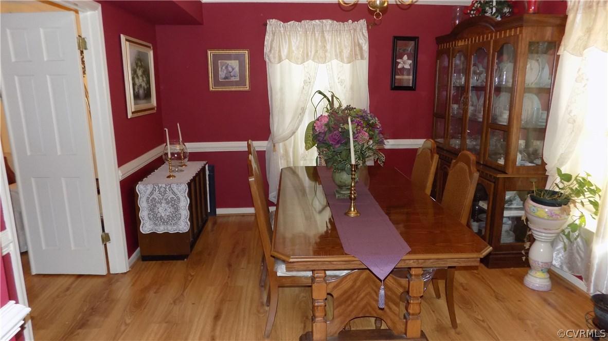 5330 Hopkins Road Richmond, VA 23234 - Photo 23 of 43 Dining room 19 X 13 with chair railing and double