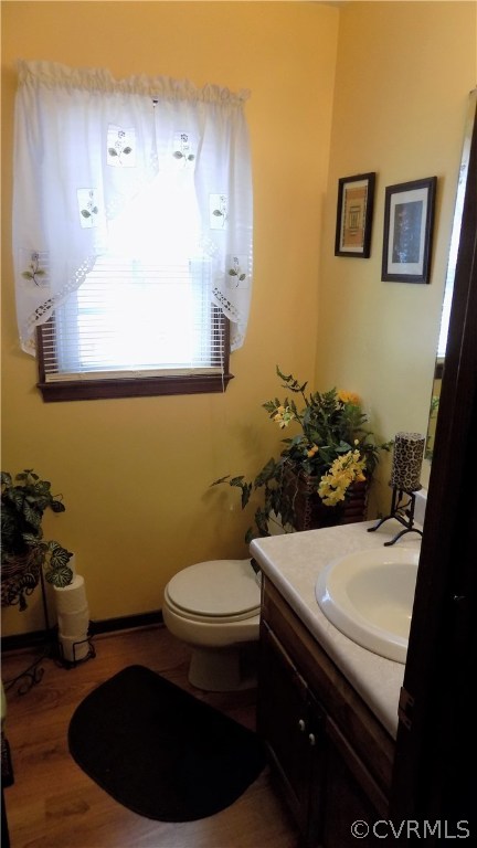 5330 Hopkins Road Richmond, VA 23234 - Photo 25 of 43 Half bath on the first floor