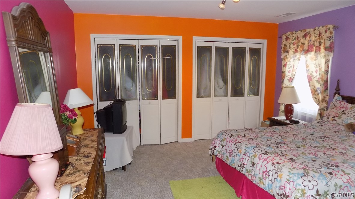 5330 Hopkins Road Richmond, VA 23234 - Photo 38 of 43 Large bedroom with double closets