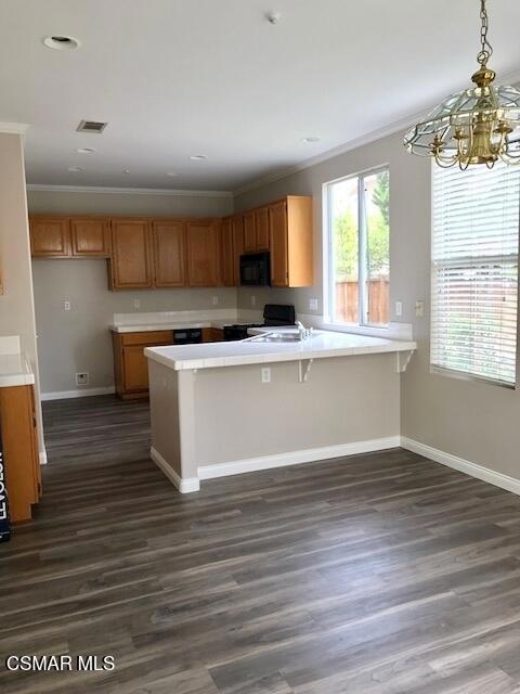 835 Noontide Way Oxnard, CA 93035 - Photo 2 of 21