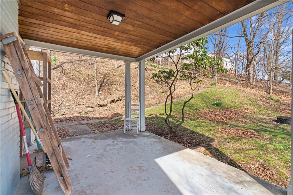 801 Maple Way Oakmont, PA 15139 - Photo 4 of 23