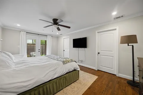 $979,000 | 5947 Mercedes Avenue, Dallas, TX 75206