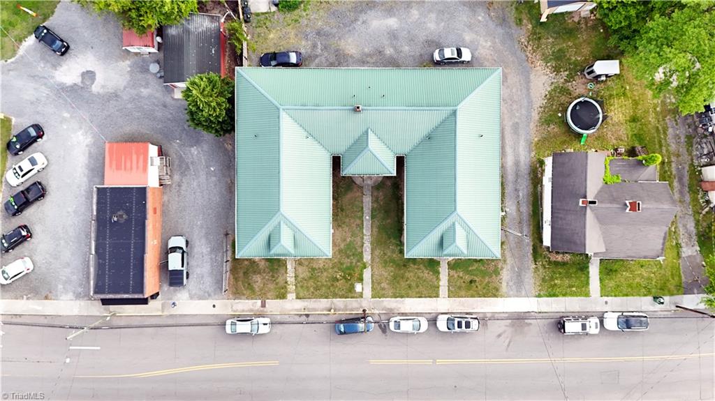 1007 South Main Street Mount Airy, NC 27030 - Photo 7 of 16