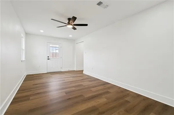 $1,800 | 4917 Rosalia Drive, New Orleans, LA 70127