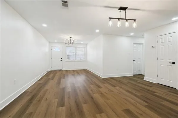 $1,800 | 4917 Rosalia Drive, New Orleans, LA 70127