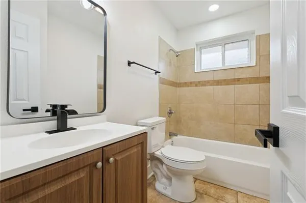 $1,800 | 4917 Rosalia Drive, New Orleans, LA 70127