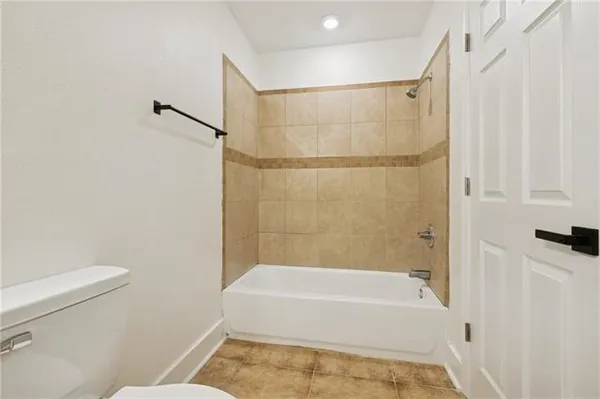 $1,800 | 4917 Rosalia Drive, New Orleans, LA 70127