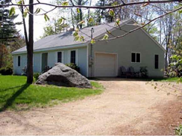 8 Dock Road Gilford, NH 03249 - Photo 1 of 5