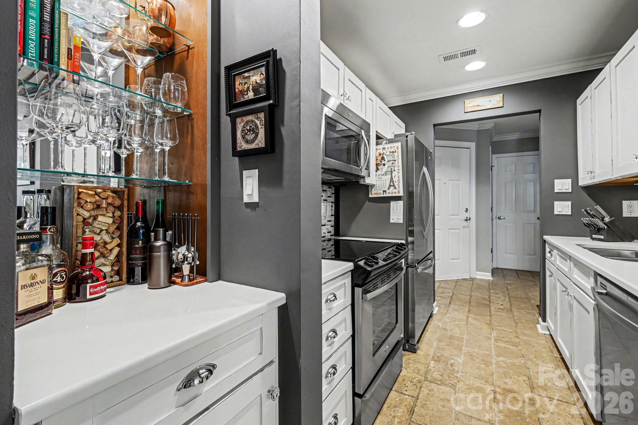 601 Queens Road, Unit A Charlotte, NC 28207 - Photo 11 of 29 Gallery Image 11