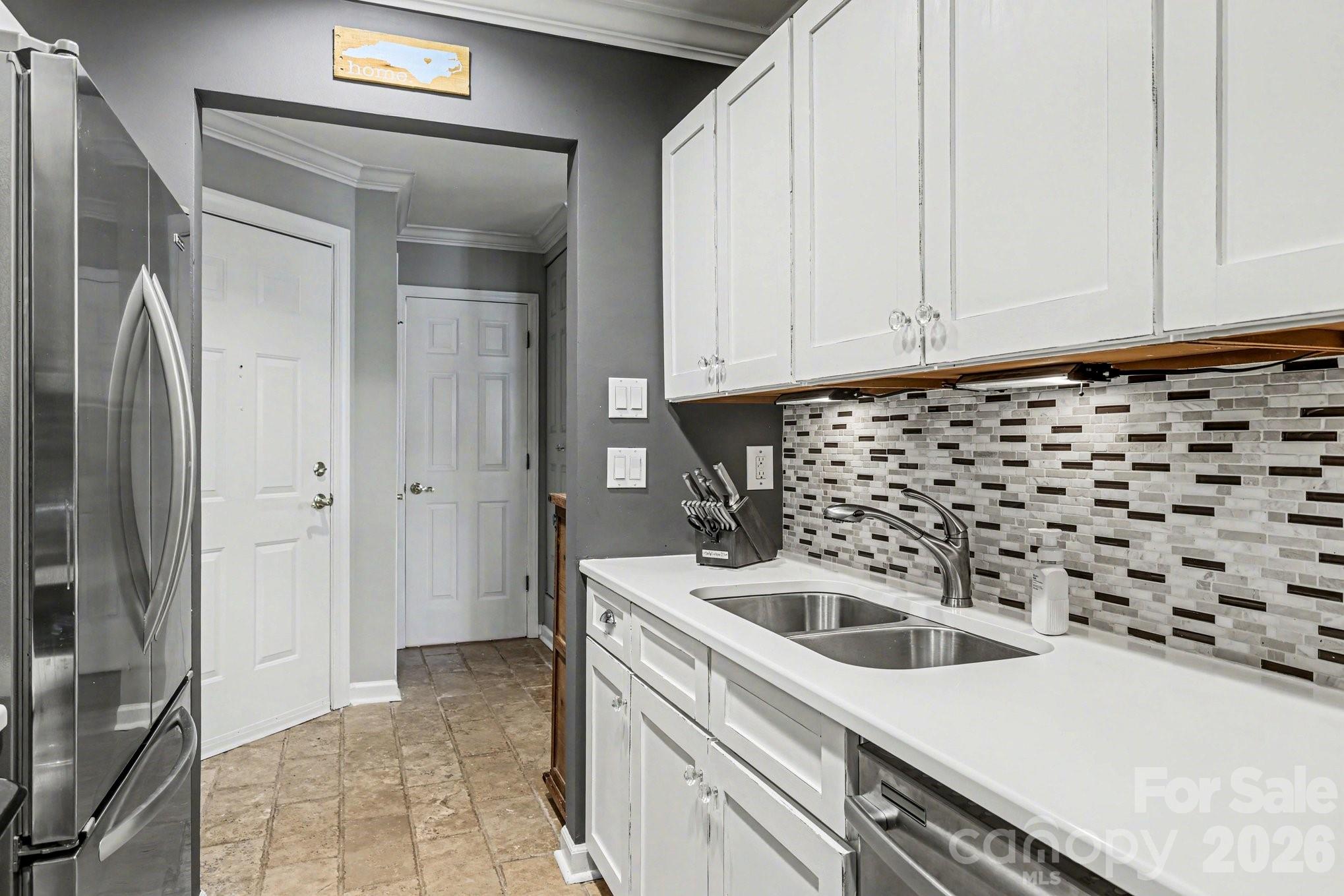 601 Queens Road, Unit A Charlotte, NC 28207 - Photo 13 of 29 Gallery Image 13